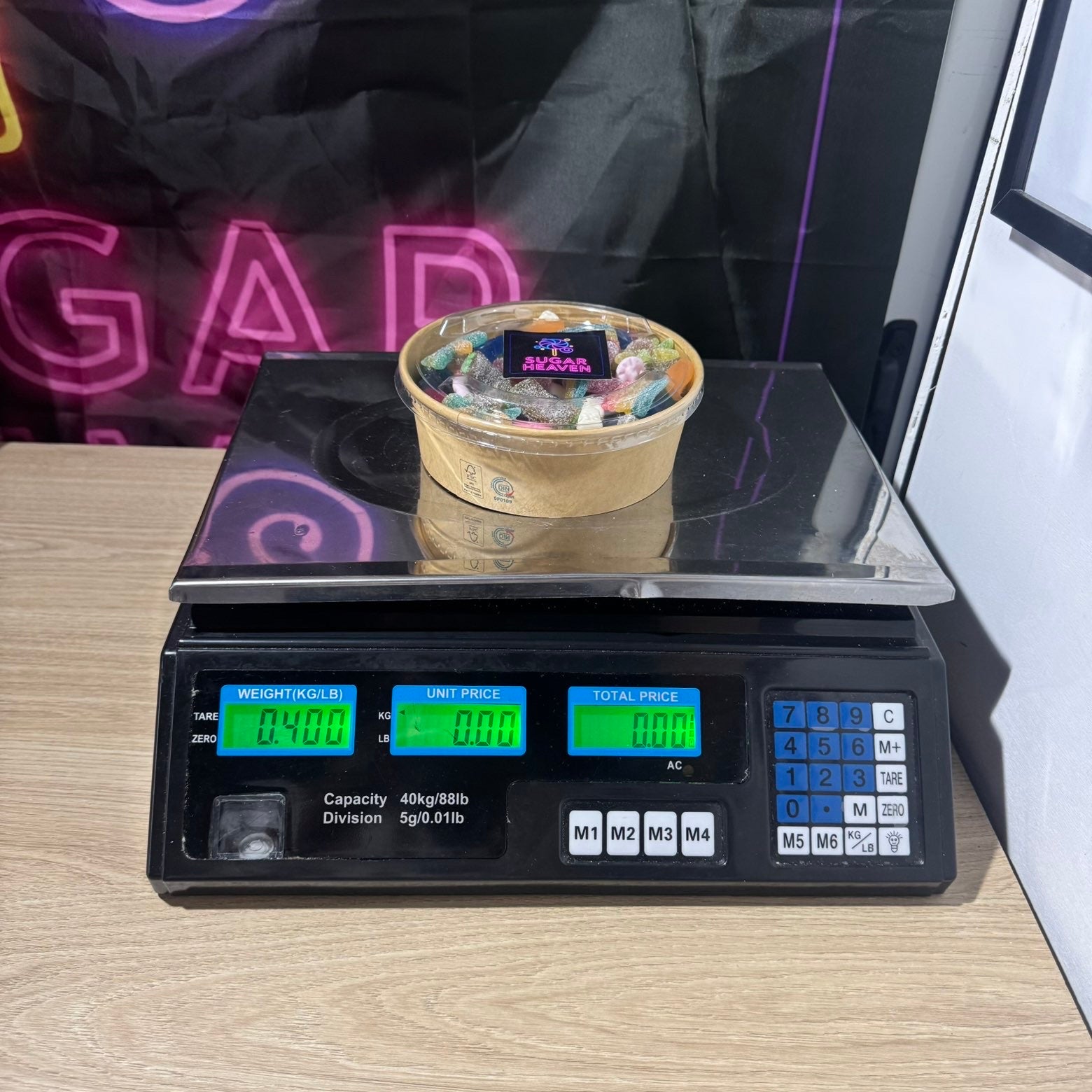 Circle bowl pick ‘n’ mix - 400 Grams